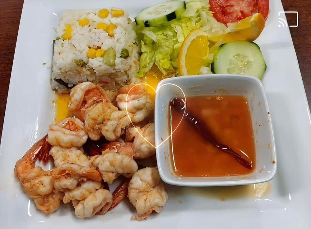 Camarones al ajillo